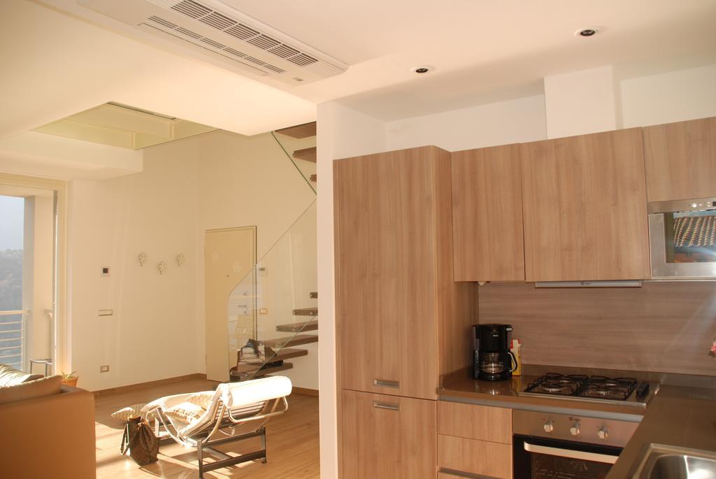 Residenza Simona Apartment Mezzegra Phòng bức ảnh