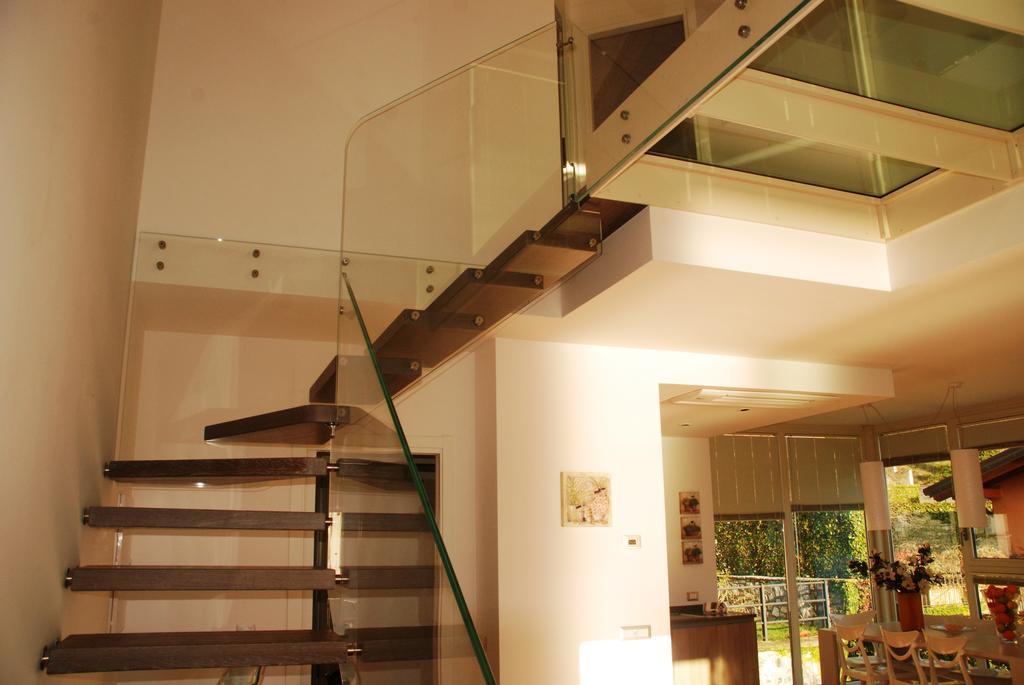 Residenza Simona Apartment Mezzegra Phòng bức ảnh