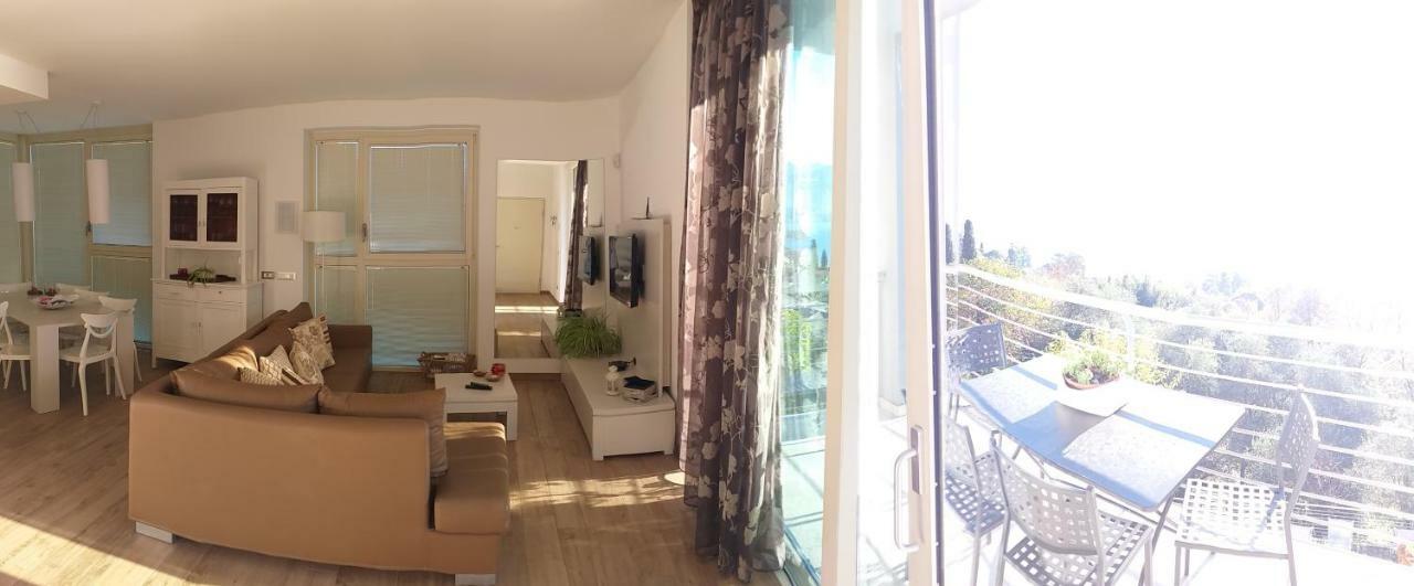 Residenza Simona Apartment Mezzegra Ngoại thất bức ảnh